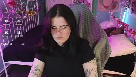 Shine online show from December 22, 9:45 pm