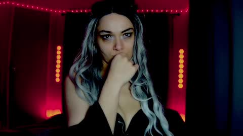 roseredgoddess online show from May 29, 2:42 am