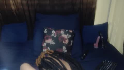 Darksultryxx30 online show from April 9, 2:11 am