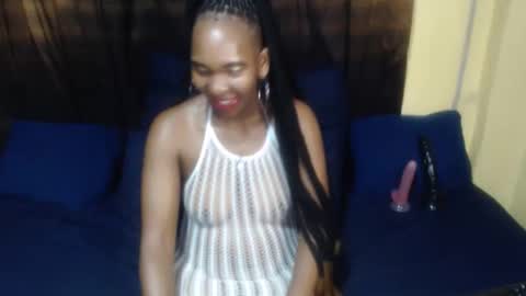 Darksultryxx30 online show from April 12, 1:05 pm