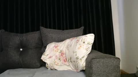 Snapshot of darktanqueen chatting on October 25, 3:36 am darktanqueen online show from October 25, 3:36 am