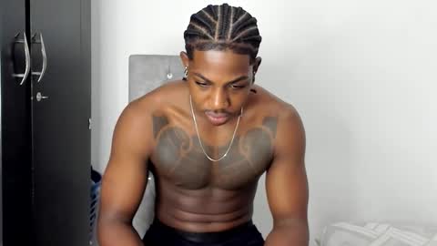 Snapshot of darktemp_ chatting on February 14, 12:02 pm Darktemp online show from February 14, 12:02 pm