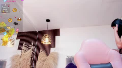 darling  online show from May 23, 10:08 am