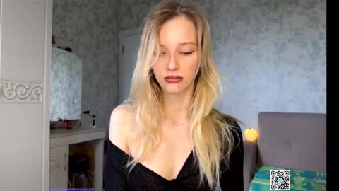 Snapshot of darlingdarinka chatting on September 26, 4:38 am D online show from September 26, 4:38 am