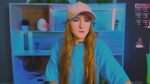 darly honey online show from April 10, 11:37 am