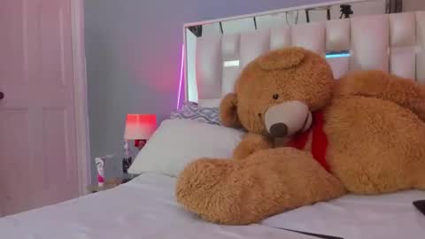 Snapshot of darlyn_tenderhot__ chatting on October 17, 7:11 am darlyn_tenderhot__ online show from October 17, 7:11 am