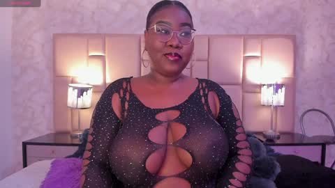 Snapshot of darnellqueen chatting on January 27, 6:52 am Darnell Queen online show from January 27, 6:52 am