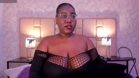 Snapshot of darnellqueen chatting on February 6, 7:02 am Darnell Queen online show from February 6, 7:02 am