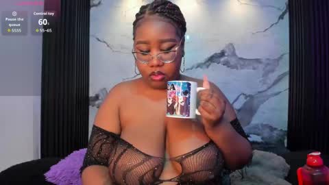 Snapshot of darnellqueen chatting on June 5, 4:52 am Darnell Queen online show from June 5, 4:52 am