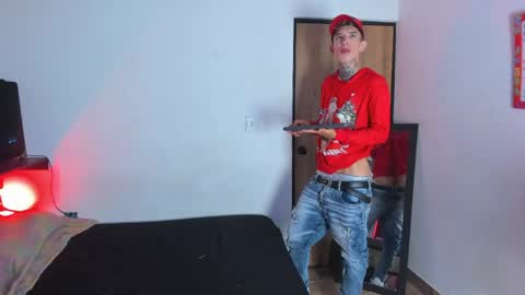 darwin_stark online show from May 5, 6:43 am