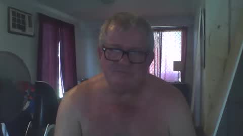 Snapshot of darwincock chatting on January 22, 1:31 am darwincock online show from January 22, 1:31 am