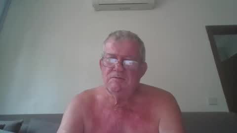 darwincock online show from April 2, 1:25 am