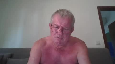 darwincock online show from April 12, 5:34 am