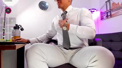 Dash online show from October 18, 12:50 pm