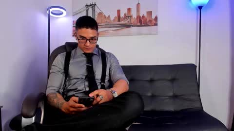 Dash online show from January 19, 1:15 pm