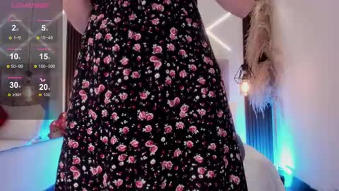 Snapshot of dasha_rodriguez chatting on April 18, 7:58 pm dasha_rodriguez online show from April 18, 7:58 pm