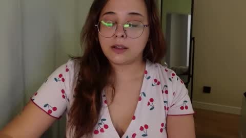 Snapshot of dashaprivet chatting on November 25, 10:26 am dashaprivet online show from November 25, 10:26 am