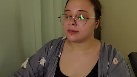 Snapshot of dashaprivet chatting on November 26, 11:33 am dashaprivet online show from November 26, 11:33 am