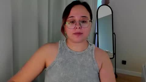 Snapshot of dashaprivet chatting on December 5, 7:39 am dashaprivet online show from December 5, 7:39 am