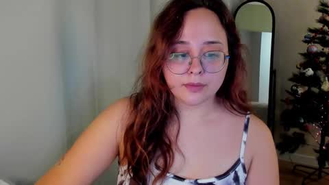 Snapshot of dashaprivet chatting on December 17, 12:22 pm dashaprivet online show from December 17, 12:22 pm