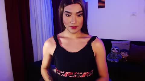 dashly_queen1 online show from April 7, 12:55 am