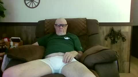Snapshot of dave571960 chatting on May 20, 9:59 am dave571960 online show from May 20, 9:59 am