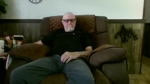 Snapshot of dave571960 chatting on May 23, 10:30 am dave571960 online show from May 23, 10:30 am