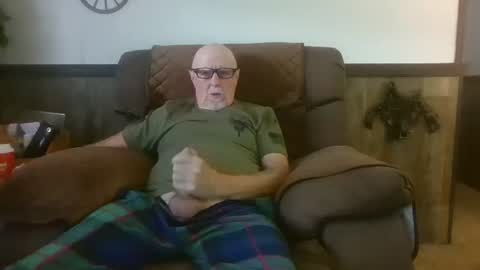 dave571960 online show from July 19, 10:41 am