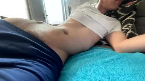 Snapshot of dave76b chatting on March 4, 2:10 pm dave76b online show from March 4, 2:10 pm