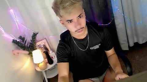 DAVE online show from April 5, 11:46 pm