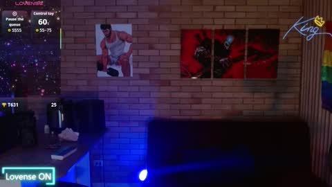 Snapshot of dave_wolf7 chatting on February 7, 1:59 pm Dave Wolf online show from February 7, 1:59 pm