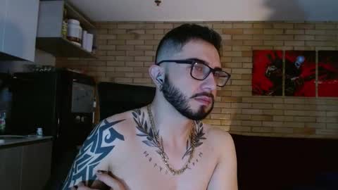 Snapshot of dave_wolf7 chatting on February 20, 3:36 am Dave Wolf online show from February 20, 3:36 am