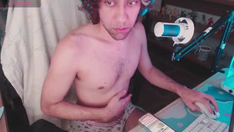 Snapshot of daveangelboy chatting on January 13, 1:45 am Your boy online show from January 13, 1:45 am