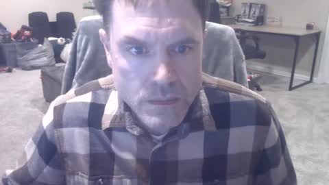 Snapshot of daved14u chatting on February 22, 6:57 am daved14u online show from February 22, 6:57 am