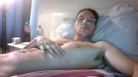 Davie L online show from December 8, 9:35 am