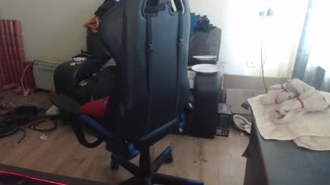 dave online show from February 25, 8:57 am