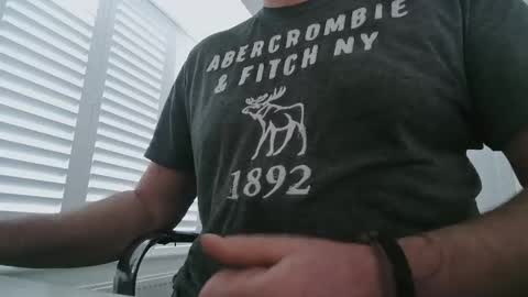 davesu12345 online show from March 5, 7:48 am