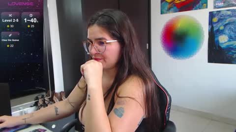 daviana online show from December 12, 4:32 pm