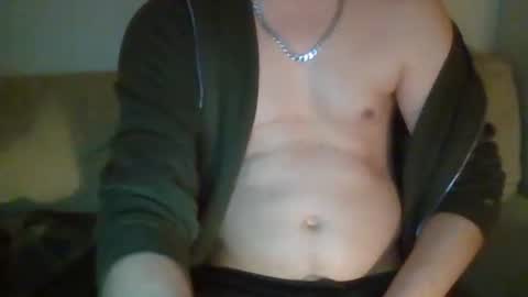 Snapshot of david019830 chatting on February 15, 9:00 pm david019830 online show from February 15, 9:00 pm