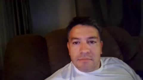 Snapshot of david334422 chatting on October 18, 2:36 am david334422 online show from October 18, 2:36 am