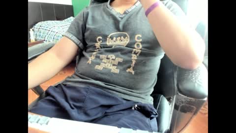 Snapshot of david_2789 chatting on December 28, 7:33 pm David online show from December 28, 7:33 pm