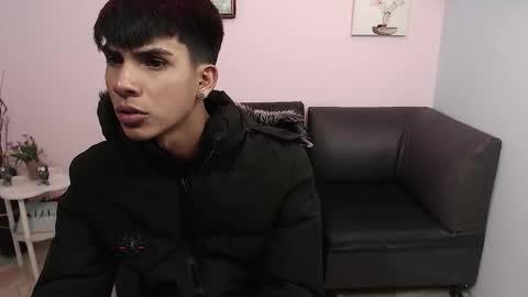 Snapshot of david_925_ chatting on October 14, 5:03 pm David online show from October 14, 5:03 pm