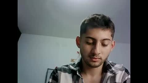 Snapshot of david_asturias chatting on December 16, 2:36 am David Asturias online show from December 16, 2:36 am