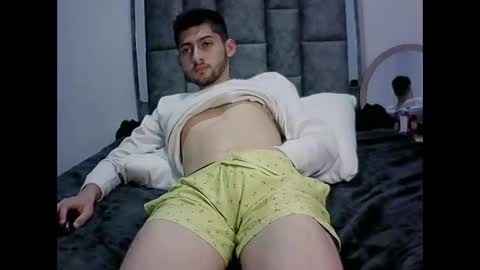 Snapshot of david_asturias chatting on December 27, 2:14 am David Asturias online show from December 27, 2:14 am