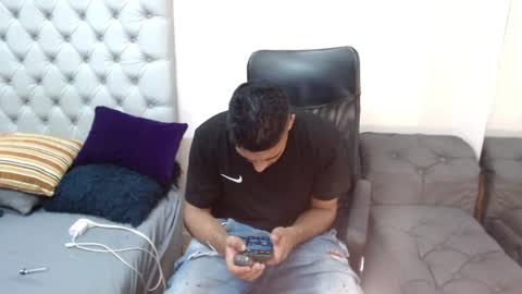 Snapshot of david_bandercock chatting on December 29, 6:03 am david_bandercock online show from December 29, 6:03 am