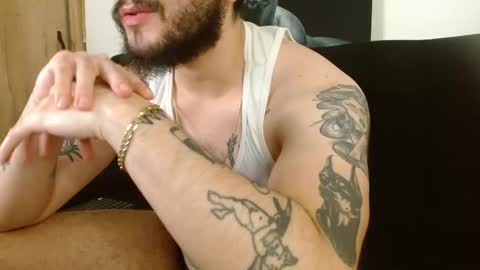 Snapshot of david_franco1 chatting on October 28, 11:29 pm Twitter davidsanctum online show from October 28, 11:29 pm