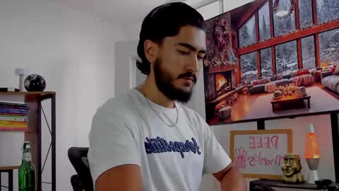 Snapshot of david_johnson372 chatting on December 11, 2:54 pm Hey im David that loves to explore and speak their fantasies. Very open talktative and nice. Feel free to chat with me online show from December 11, 2:54 pm