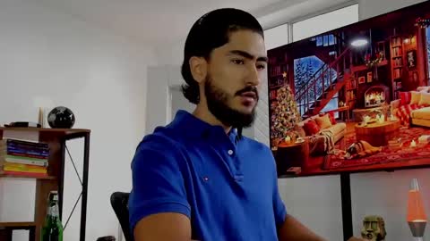 Snapshot of david_johnson372 chatting on December 15, 1:00 pm Hey im David that loves to explore and speak their fantasies. Very open talktative and nice. Feel free to chat with me online show from December 15, 1:00 pm