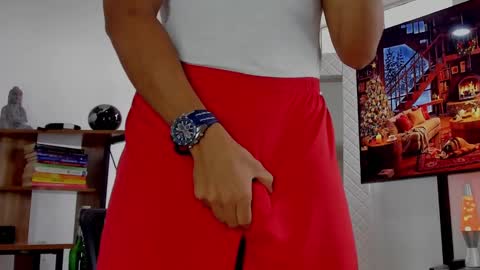 Snapshot of david_johnson372 chatting on December 17, 2:33 pm Hey im David that loves to explore and speak their fantasies. Very open talktative and nice. Feel free to chat with me online show from December 17, 2:33 pm