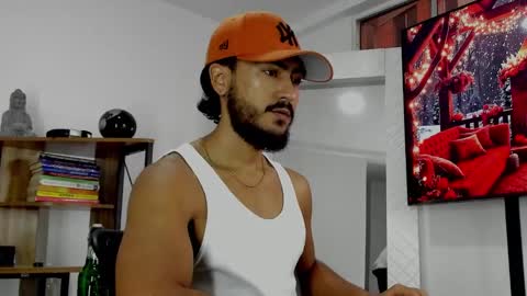Snapshot of david_johnson372 chatting on December 18, 11:02 am Hey im David that loves to explore and speak their fantasies. Very open talktative and nice. Feel free to chat with me online show from December 18, 11:02 am